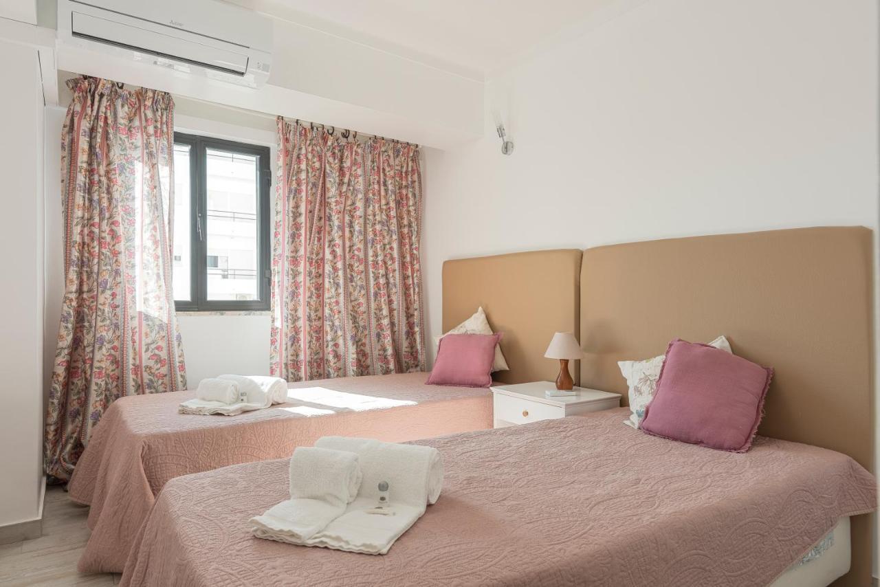 Chantal Apartment - Near The Beach - Quarteira Bagian luar foto